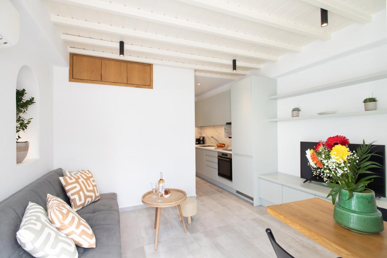 The Mykonos Bougainvillea Townhouse Mykonos Town Room photo