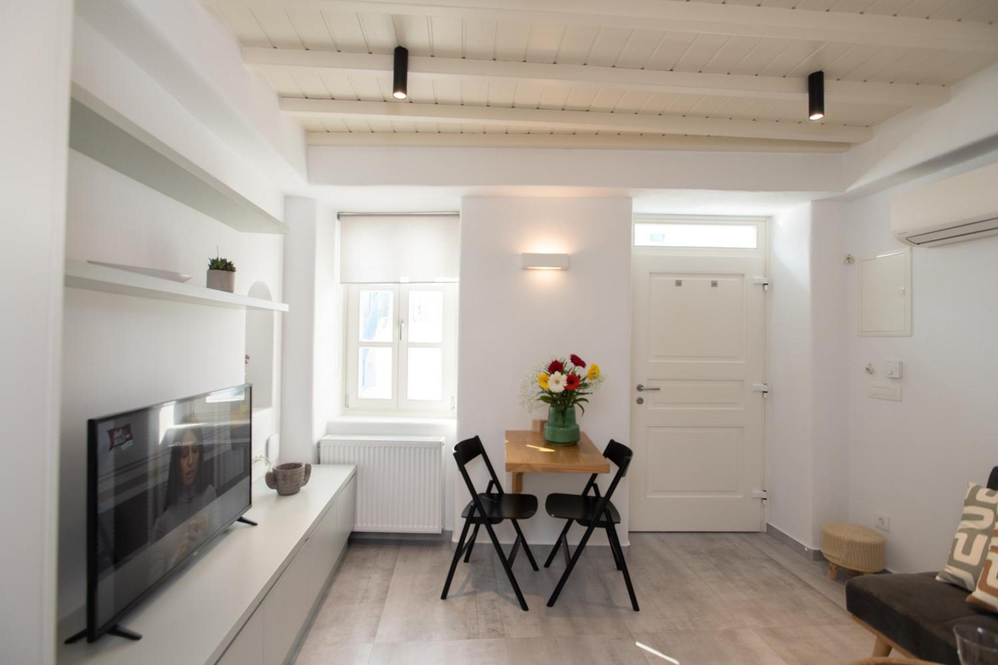 The Mykonos Bougainvillea Townhouse Mykonos Town Room photo